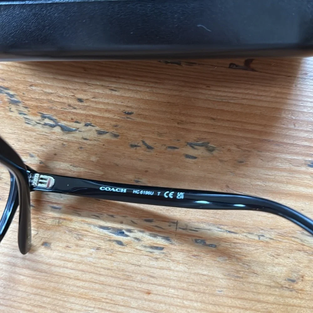 Coach eyeglass frames - Picture 4 of 6